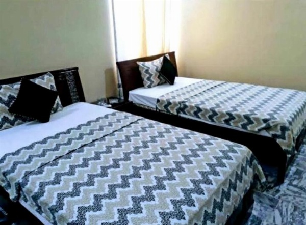 Gulshan Palace Near Millennium Mall image 17