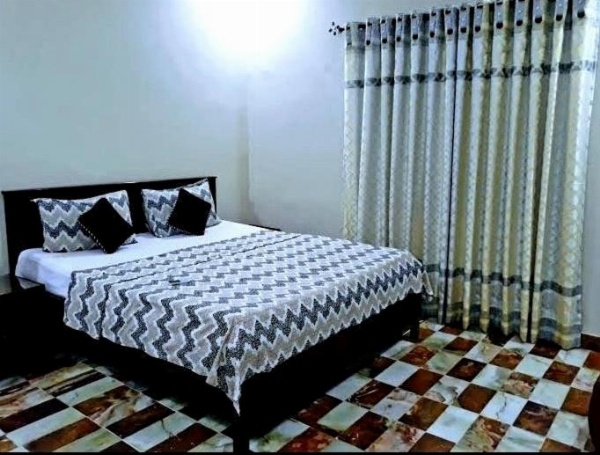 Gulshan Palace Near Millennium Mall image 4